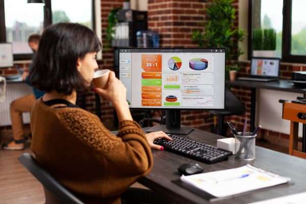 CRM Integrado com WhatsApp: Quais Vantagens e Como Fazer?